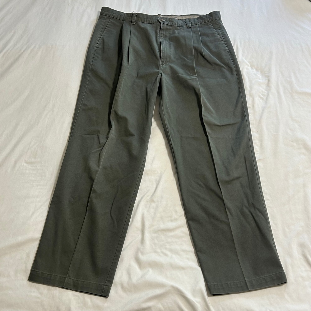 Dockers Mens Pleated Front Chino Pants Olive Green 100% Cotton 40x30 Relaxed Fit